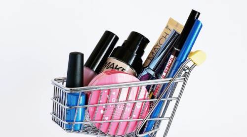 Concealer Nedir? Kullanım Alanları ve Doğru Seçim İpuçları