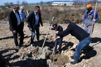 Çöplük, Fidanlık Oldu
