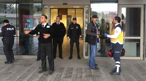 Çukurova Belediyesine silahlı baskın: 2 ölü, 1 yaralı