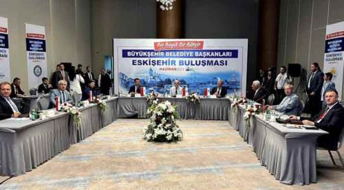 Cumhurbaşkanı adayı Eskişehir'deki bu masadan çıkmalı