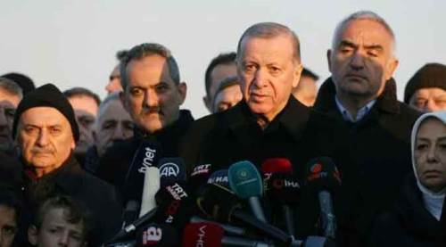 Cumhurbaşkanı Erdoğan'dan açıklama: Üniversiteler yaza kadar kapalı