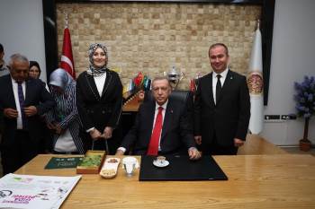 Cumhurbaşkanı Erdoğan’In Afyonkarahisar Mitingine Yaklaşık 55 Bin Kişi Katıldı
