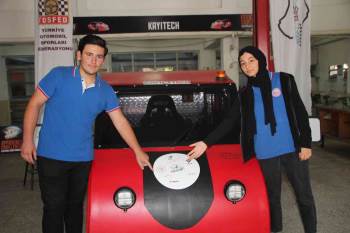 Cumhurbaşkanı Erdoğan’In İmzaladığı Elektrikli Aracın 100 Kilometrede 8 Lira Yakıt Maliyeti Var
