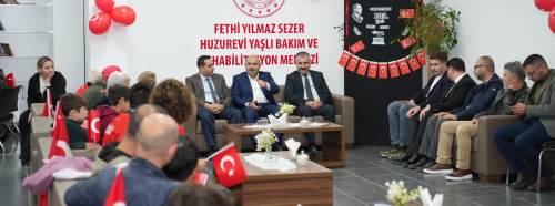 Cumhuriyet Bayramı'nda anlamlı jest: 150 Eskişehirspor kombinesi hediye edildi!