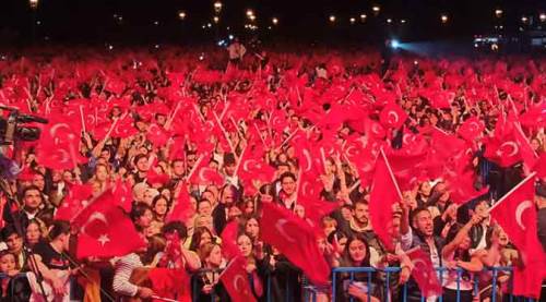 Cumhuriyet şehri Eskişehir'de Cumhuriyet coşkusu var!