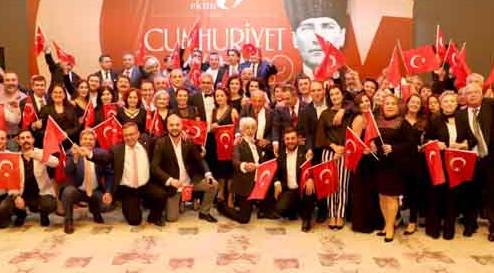 Cumhuriyeti yaşatacağız!