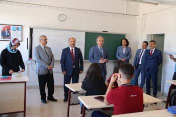 Daire Başkanı Tektaş, Ali Güral Lisesi’Ni Ziyaret Etti
