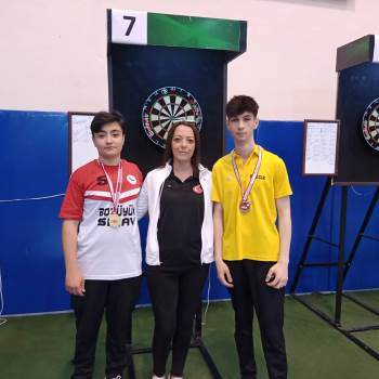 Dart Branşında Yarışan Bilecikli Sporcular Türkiye Derecelerine Girdi

