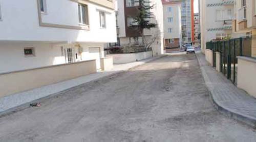 Davalık olan sokağa Odunpazarı Belediyesi'nden yardım