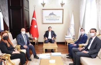 Dazkırı’Daki Yatırımlar Hakkında Vali Çiçek’E Bilgi Verildi
