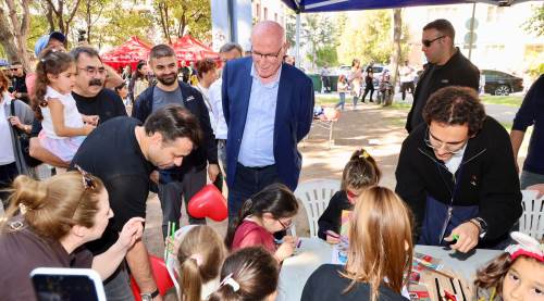 Dede Korkut skandalının ardından Kazım Kurt Kanlıkavak’ta annelerle buluştu