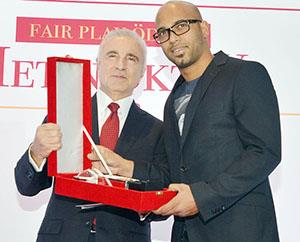 Dededen örnek davranış