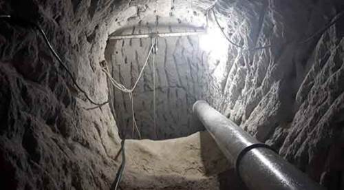 Define bulmak uğruna kendi evinin altını 40 metre kazdı