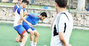 Dem Dem'de tempo düşmüyor