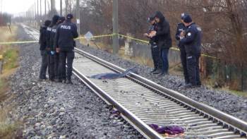 Demir Yolunda Cesedi Bulunan Kadının Kimliği Belirlendi
