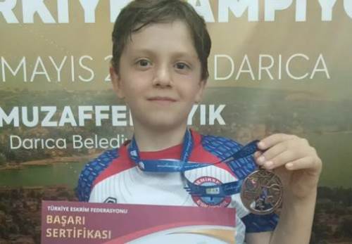 Demirspor sporcusu derece yaptı