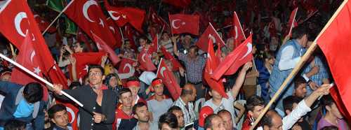 Demokrasi nöbetinde 6'ncı gece