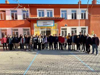 Deneme Sınavında Dereceye Giren Öğrencilere Kahvaltı İkramı
