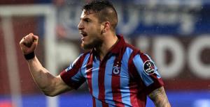 Deniz Gençler'e gidiyor