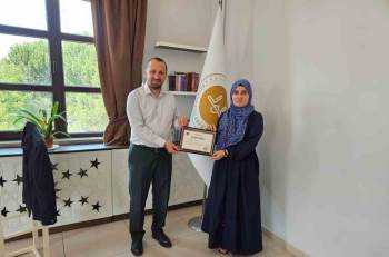 Deprem Bölgesinde Görev Alan Simav Müftülük Personeline Başarı Belgesi
