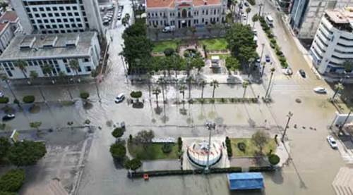 Depremin ardından endişe veren görüntü