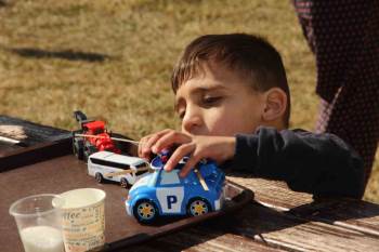 Depremzede Aileler Afyonkarahisar’Daki Geçici Yuvalarına Yerleştirildi
