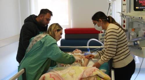 Depremzede bebek Eskişehir'de hayat buldu!