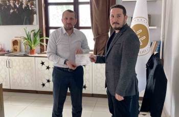 Depremzedelere 7 Bin Tl Bağışladı
