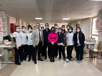 Depremzedelerin Ağız Ve Diş Kontrolleri Yapıldı
