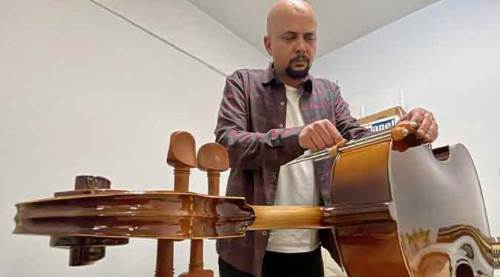 Depremzedelerin enstrümanları Eskişehir'de yeniden hayat buluyor