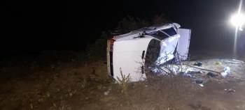 Dere Yatağına Devrilen Aracın Sürücüsü Feci Şekilde Hayatını Kaybetti
