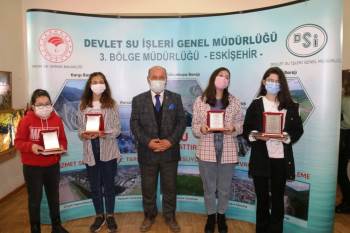 Dereceye Giren Öğrenciler Ödüllendirildi
