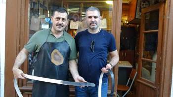 Deri Kemer Üzerine Hayalleri İşliyor
