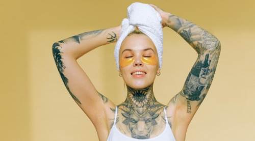  Derin Nemlendirme için Kolajen mi Hyaluronik Asit mi Daha Etkili?