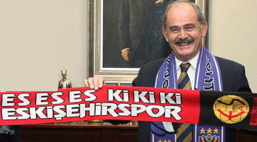 Destek için kolları sıvadı