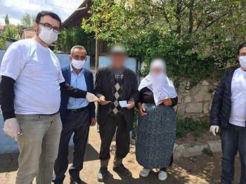 Destek Ödemeleri 65 Yaş Üstü Vatandaşların Evine Kadar Teslim Ediliyor
