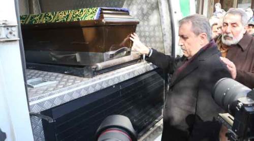 Destici'den babasına son veda