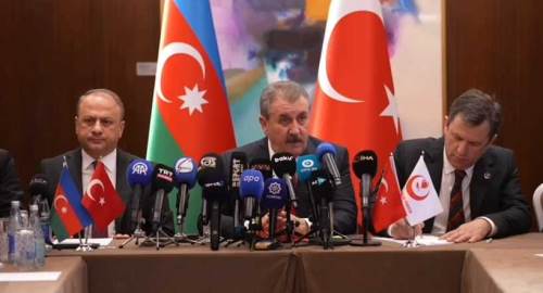 Destici'den önemli çağrı: “Ermenistan, Türkiye ve Azerbaycan’la anlaşmalı”