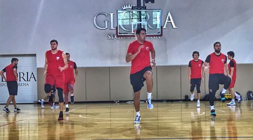 Dev adamlar çift mesaide 