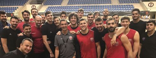 Dev adamlar yola çıkıyor