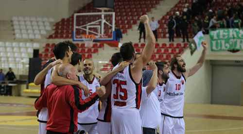 Dev adamlar zafere inanıyor