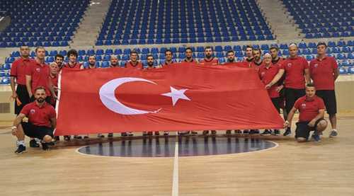 Dev adamlardan 30 Ağustos mesajı