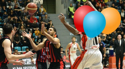 Dev adamlardan yeni yıl hediyesi