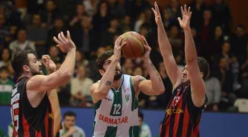 Dev Adamları hakemler durdurdu