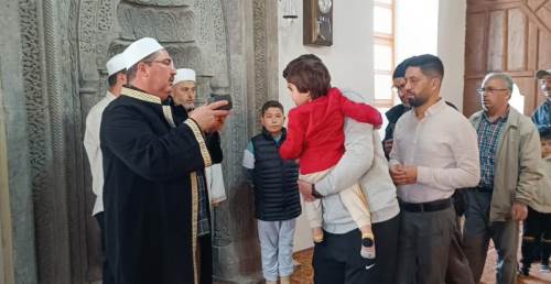 Develi’de Bayram Namazı Sonrası Sakal-ı Şerif Ziyareti