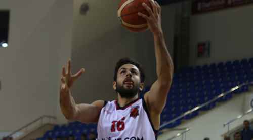 Devler 83 - 79 kazandı