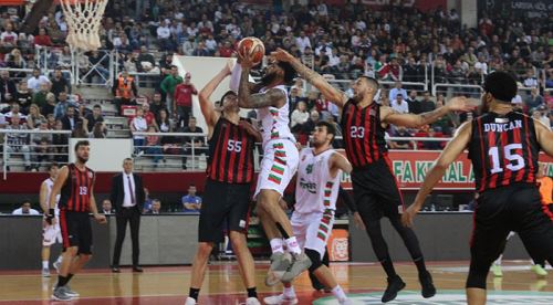 Devler durdurulamıyor: 3'te 3