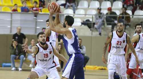 Devlerin kupa aşkı