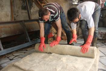 Devlet Sanatçısı Ustanın Ürettiği Kepenekler Çobanların Vazgeçilmezi
