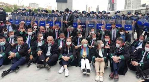 Devletten dışarı atılacaklar